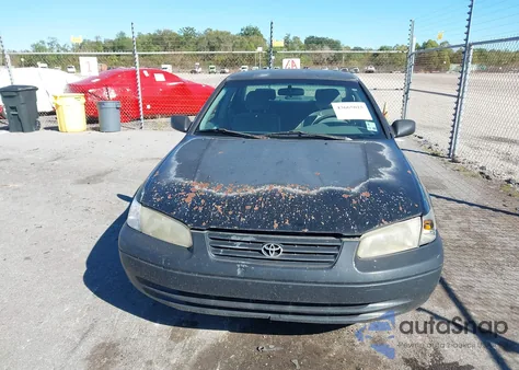 1999 Toyota Camry Ce z USA, uszkodzony, nr VIN 4T1BG22K7XU553015